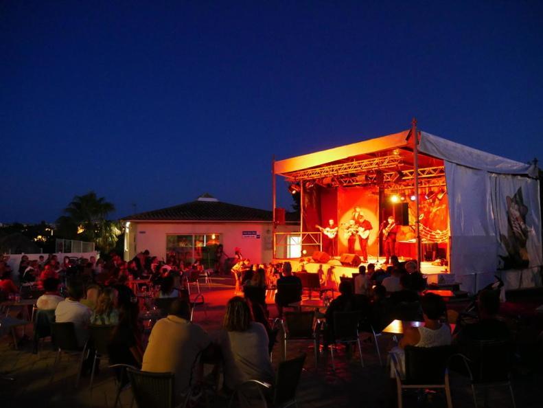Campsite Les Sables Du Midi Valras Serignan